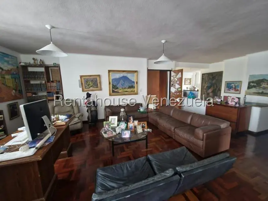 Casa (1 Nivel) en Venta en Lomas de La Lagunita, Distrito Metropolitano - 3