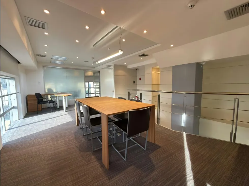 EN VENTA OFICINA DUPLEX TORRE TAMANACO EL ROSAL - 11