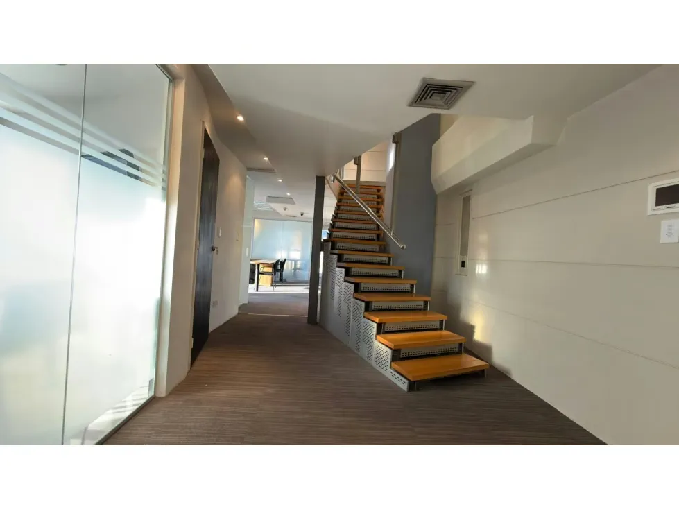 EN VENTA OFICINA DUPLEX TORRE TAMANACO EL ROSAL - 3
