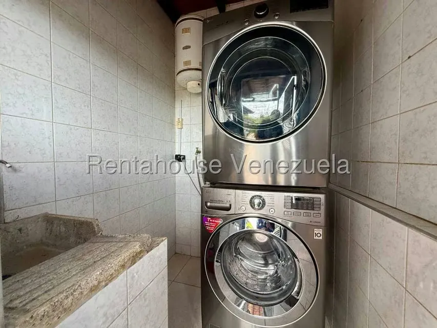 Apartamento (1 Nivel) en Venta en Del Este, Lara - 38