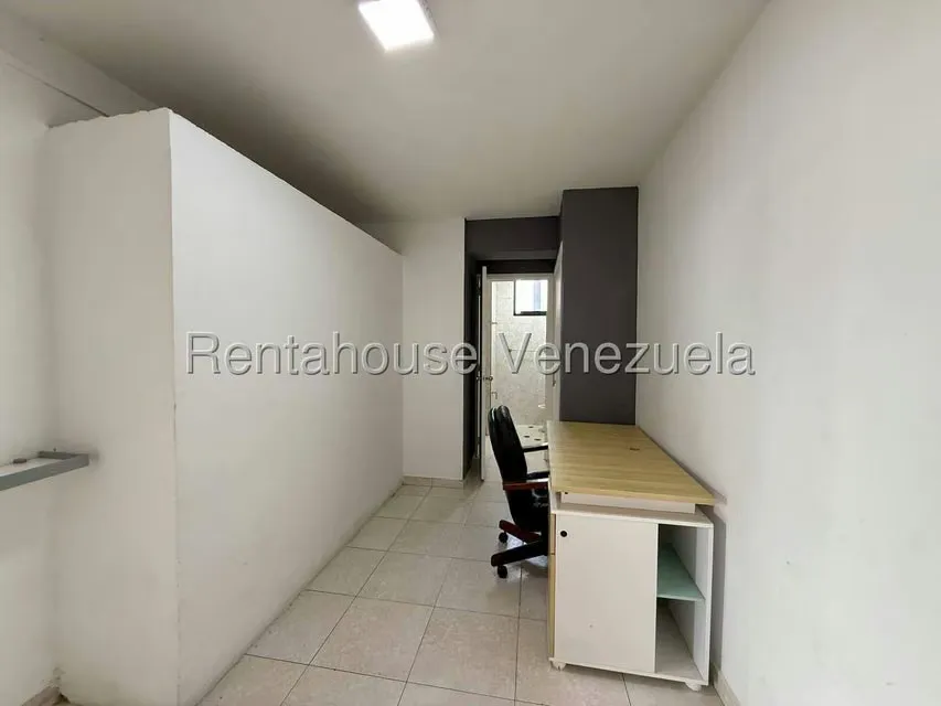 Apartamento (1 Nivel) en Venta en Del Este, Lara - 39