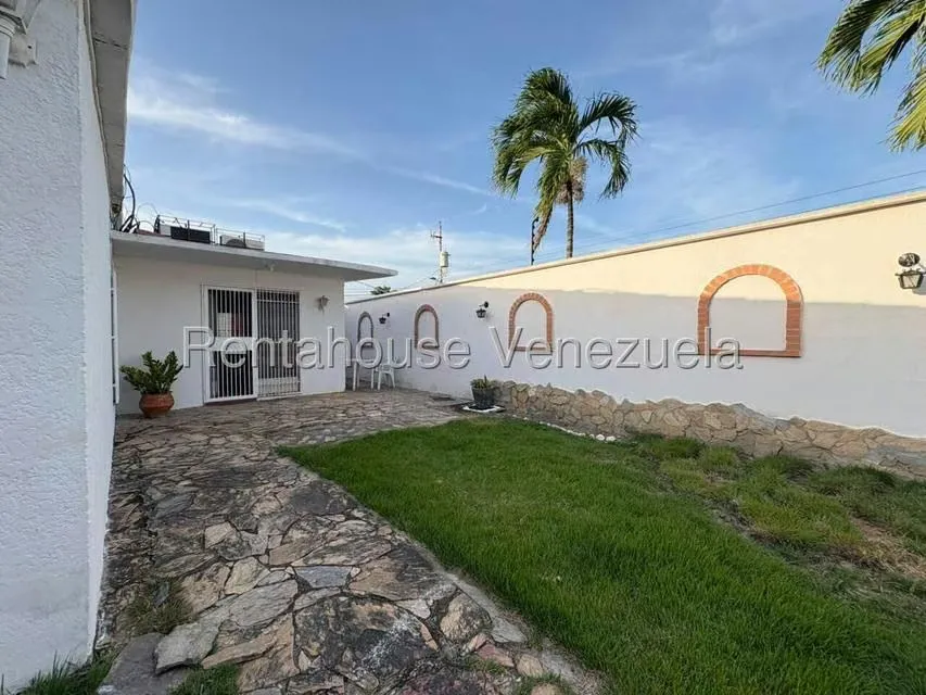 Casa (1 Nivel) en Venta en El Recreo, Lara - 43