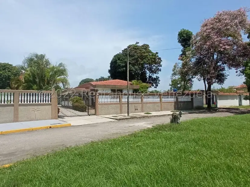 Casa (1 Nivel) en Venta en Ciudad Balneario Higuerote, Miranda