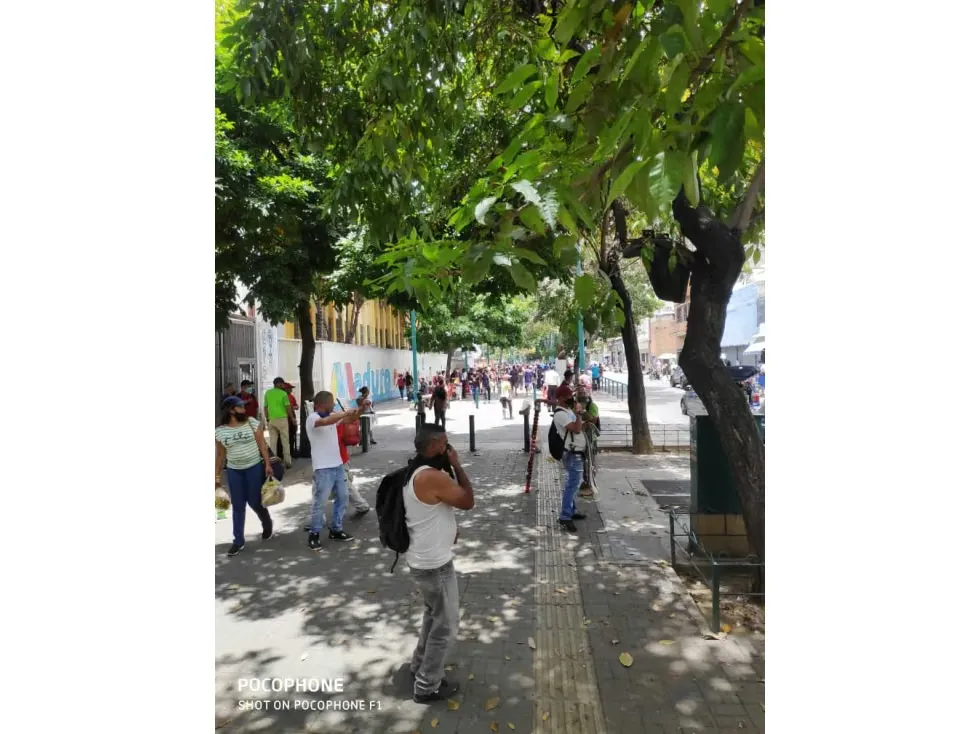 Alquilo edificio/local 542 m2 El Cementerio 8196 - 8