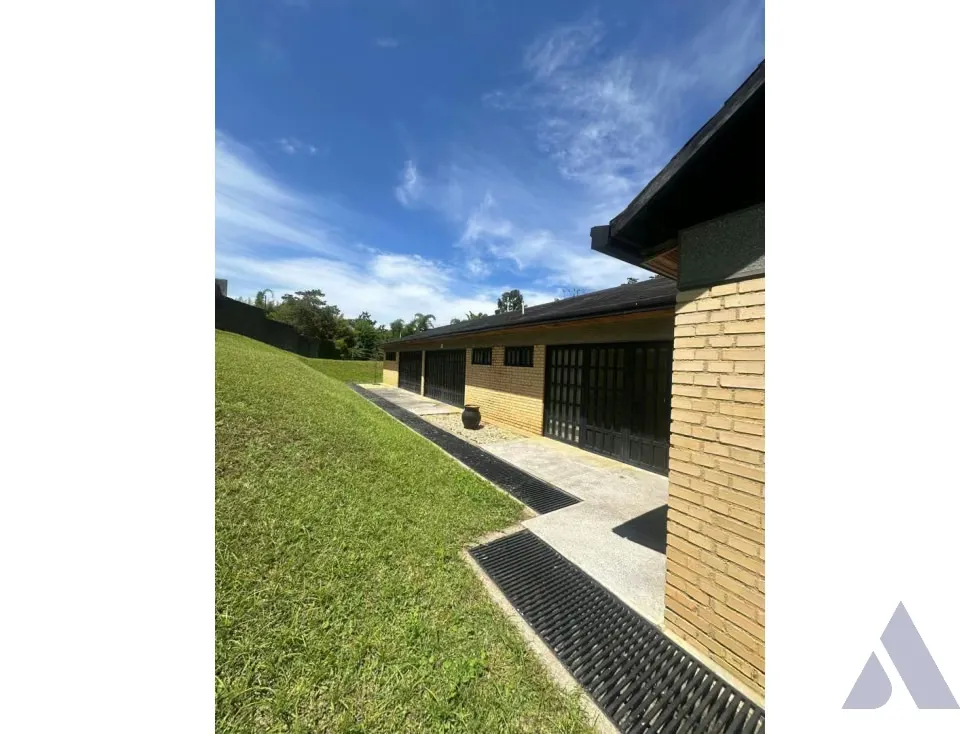 Vendo casa c/ jardines 560m2 Oripoto 3011 - 4
