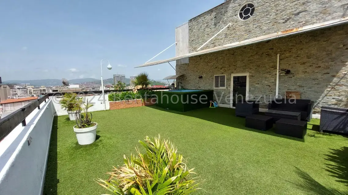 Apartamento (Penthouse) en Venta en La Florida, Distrito Metropolitano - 22