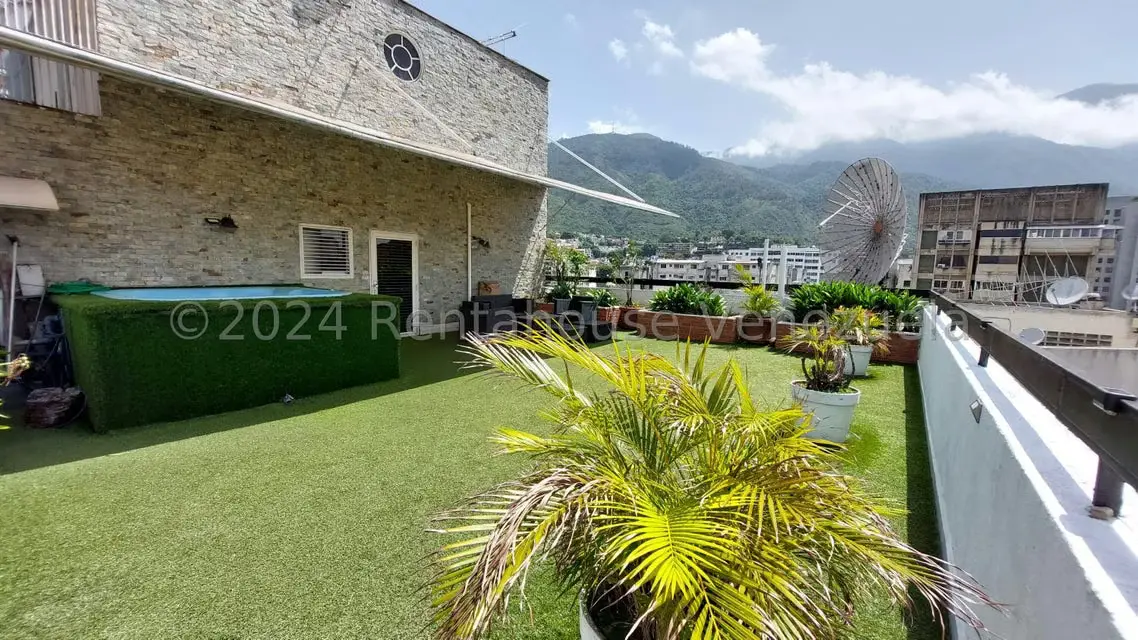 Apartamento (Penthouse) en Venta en La Florida, Distrito Metropolitano - 23