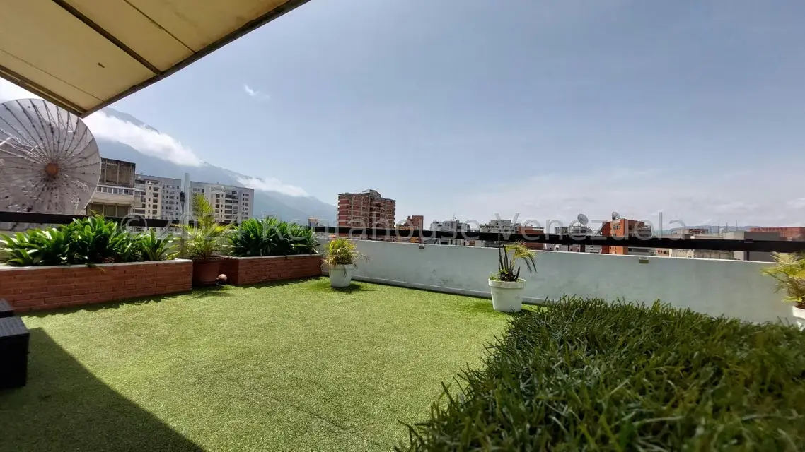 Apartamento (Penthouse) en Venta en La Florida, Distrito Metropolitano - 26