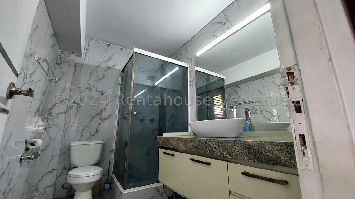 Apartamento (Penthouse) en Venta en La Florida, Distrito Metropolitano - 28