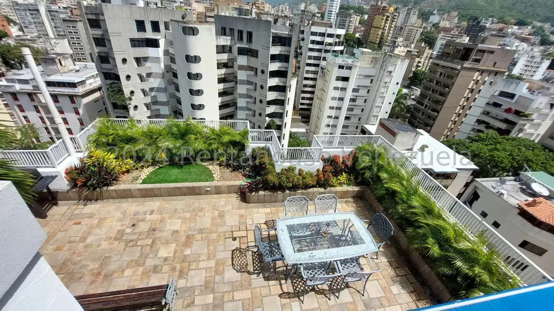 Apartamento (Penthouse) en Venta en La Florida, Distrito Metropolitano - 44