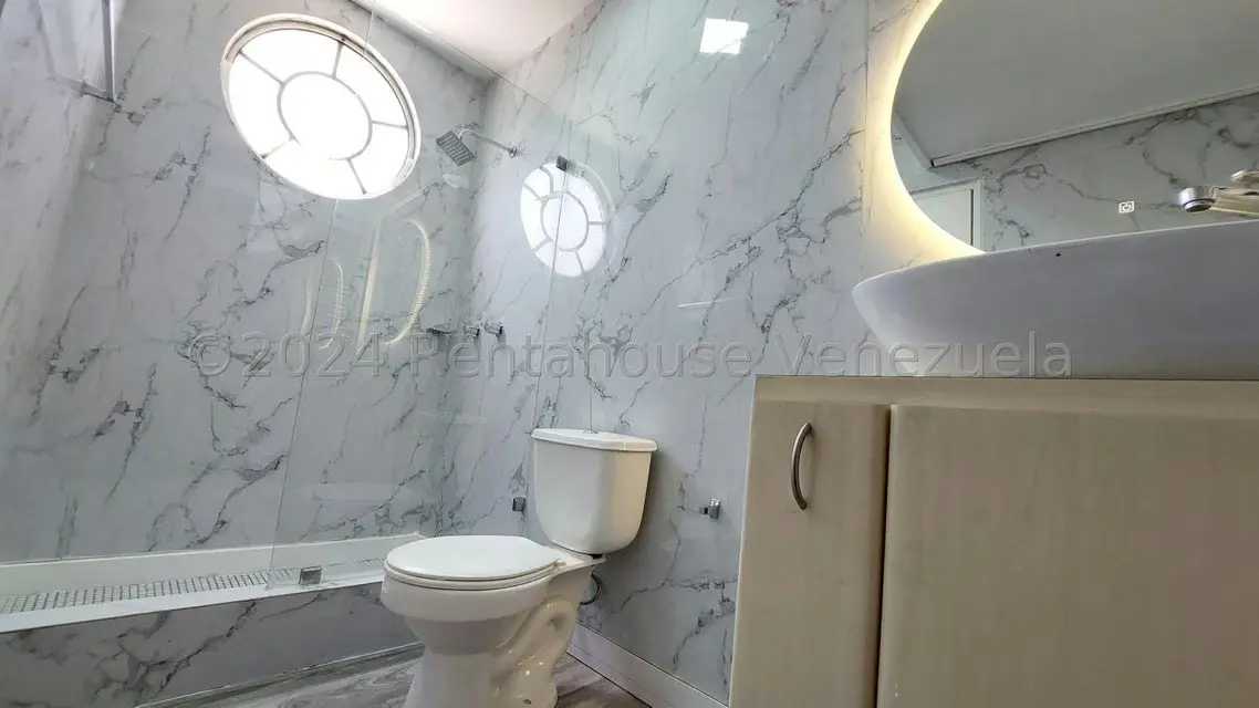 Apartamento (Penthouse) en Venta en La Florida, Distrito Metropolitano - 50
