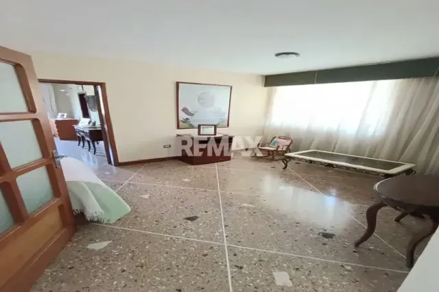 Tu Oasis Privado en el Corazón de la Ciudad, Urbanización La Villa - 14