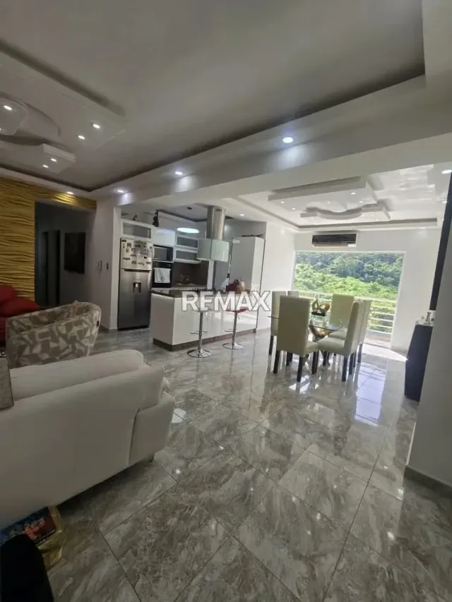 Hermoso apartamento totalmente remodelado y equipado