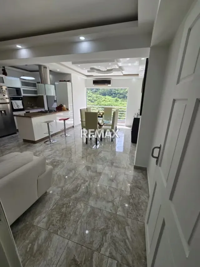 Hermoso apartamento totalmente remodelado y equipado - 6