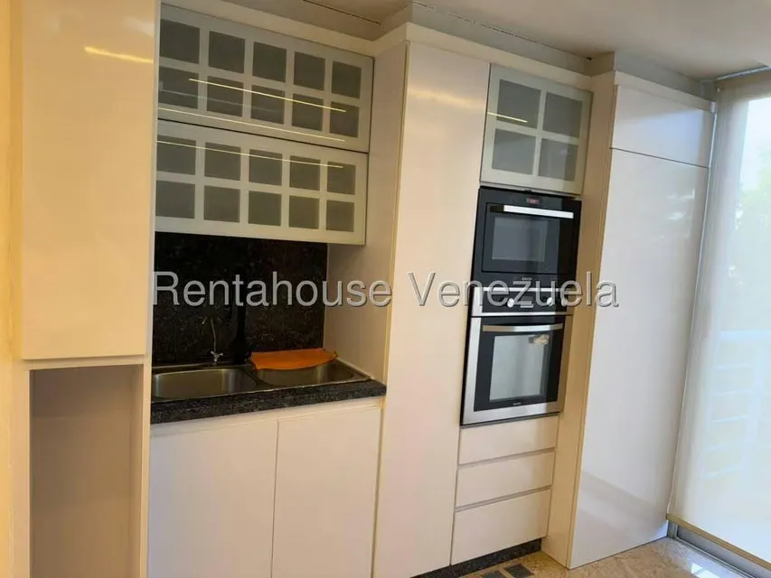 Apartamento (1 Nivel) en Alquiler en Colinas del Viento, Lara - 13