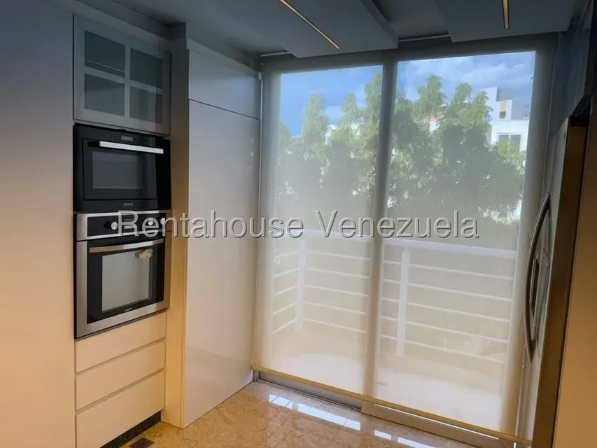 Apartamento (1 Nivel) en Alquiler en Colinas del Viento, Lara - 14