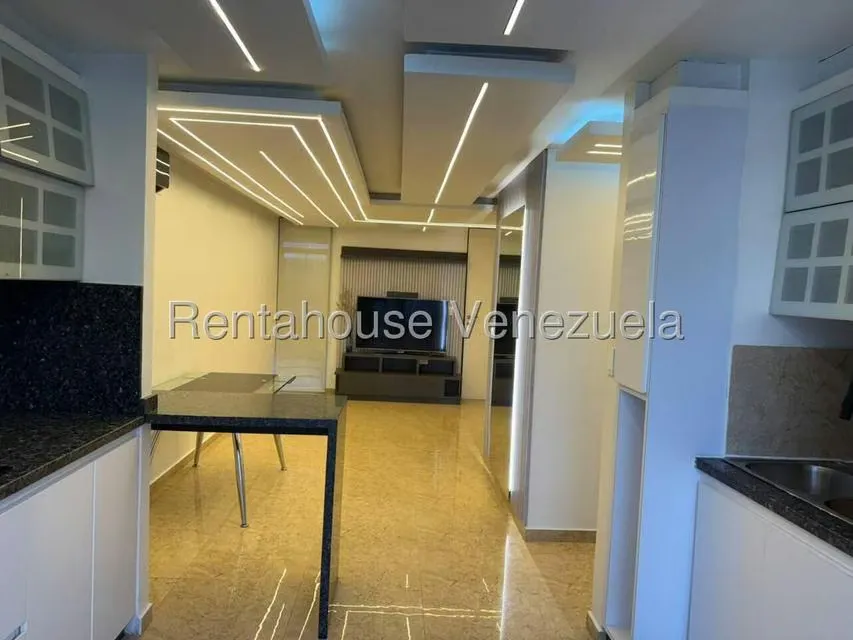 Apartamento (1 Nivel) en Alquiler en Colinas del Viento, Lara - 16