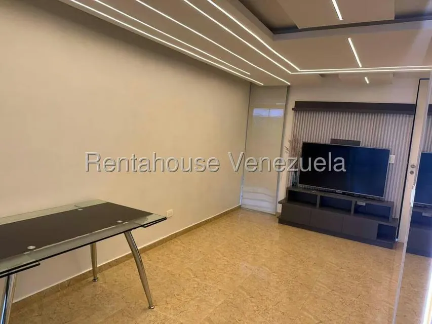 Apartamento (1 Nivel) en Alquiler en Colinas del Viento, Lara - 9
