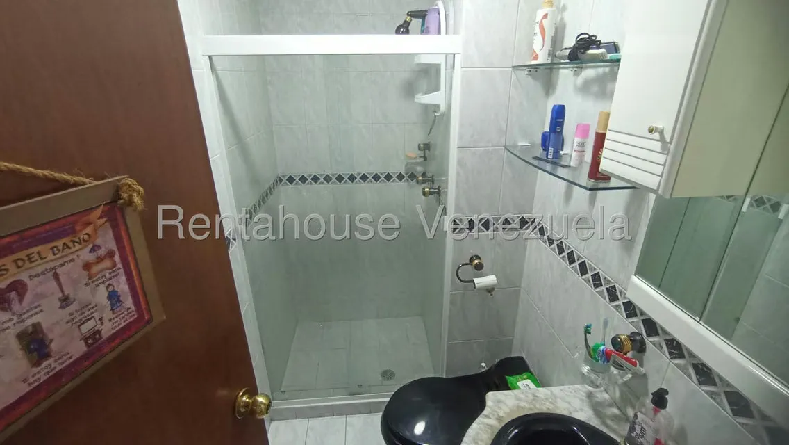 Apartamento (1 Nivel) en Venta en Lomas del Avila, Distrito Metropolitano - 25