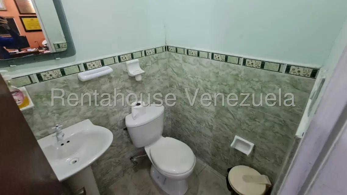 Casa (Multipes Niveles) en Venta en Parroquia Catedral, Lara - 24