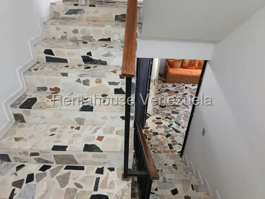 Casa (Multipes Niveles) en Venta en Colinas de Vista Alegre, Distrito Metropolitano - 28