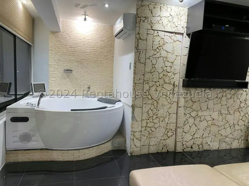 Casa (Multipes Niveles) en Venta en Colinas de Vista Alegre, Distrito Metropolitano - 56