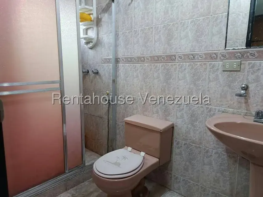 Casa (Multipes Niveles) en Venta en Colinas de Vista Alegre, Distrito Metropolitano - 68