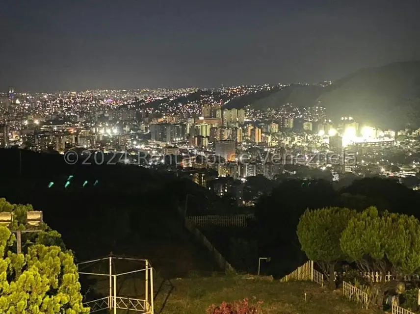 Casa (Multipes Niveles) en Venta en Colinas de Vista Alegre, Distrito Metropolitano - 84