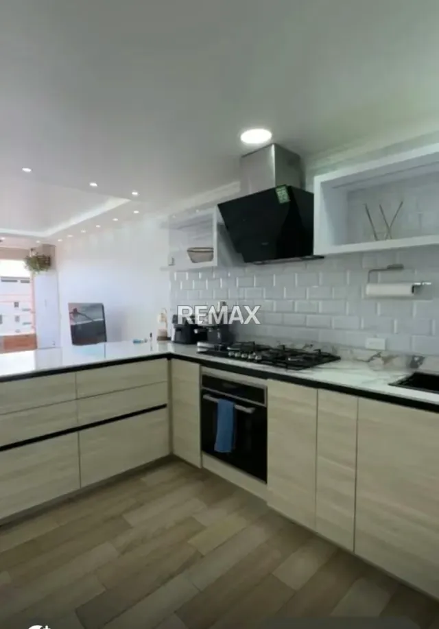 EN VENTA ESPECTACULAR APARTAMENTO EN COLINAS DE LA TAHONA - 4