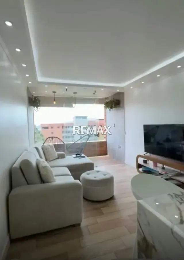 EN VENTA ESPECTACULAR APARTAMENTO EN COLINAS DE LA TAHONA - 5