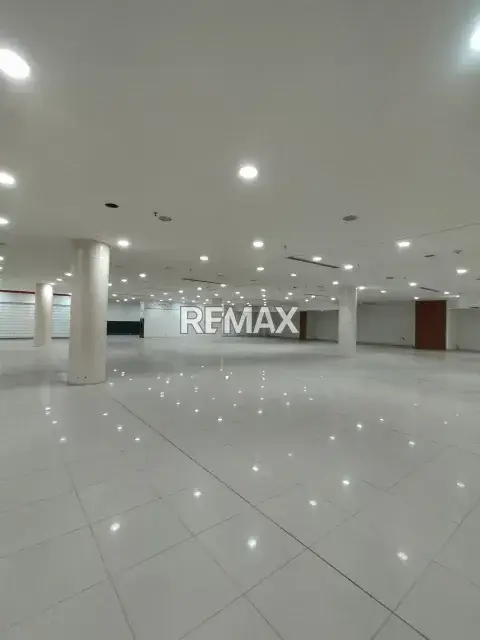 Imponente Local comercial en venta