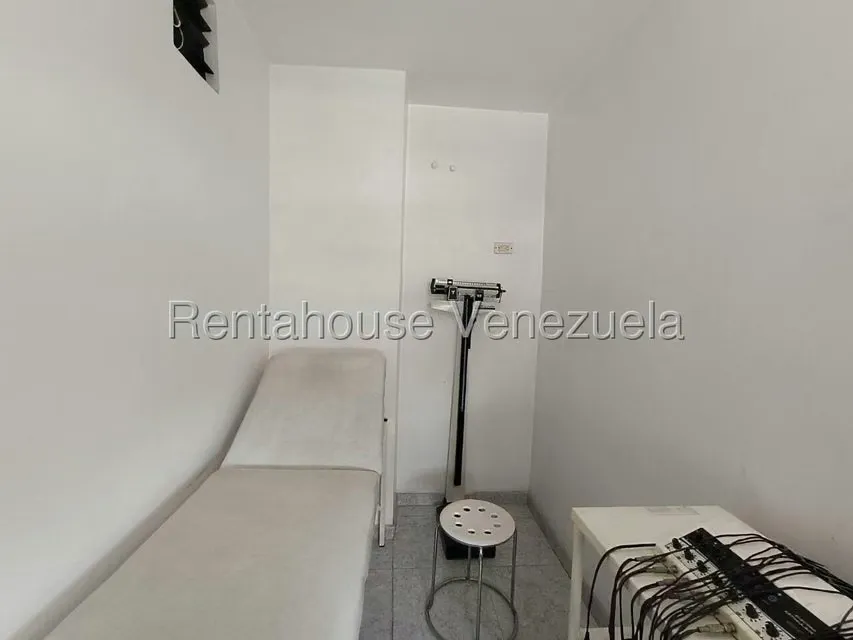 Consultorio Medico en Venta en Avenida Bolivar Norte, Carabobo - 14