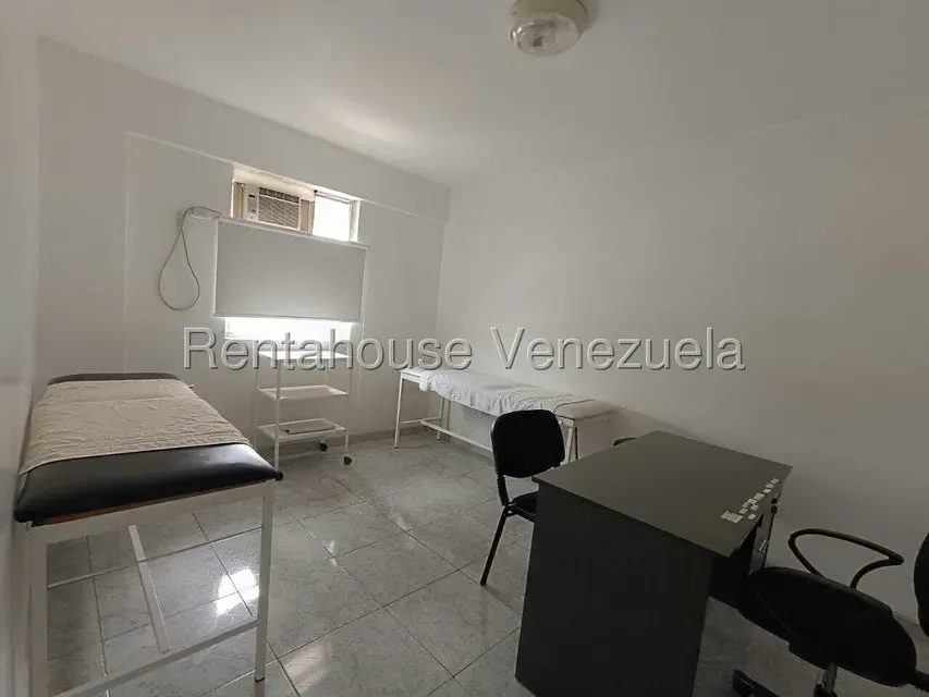 Consultorio Medico en Venta en Avenida Bolivar Norte, Carabobo - 33
