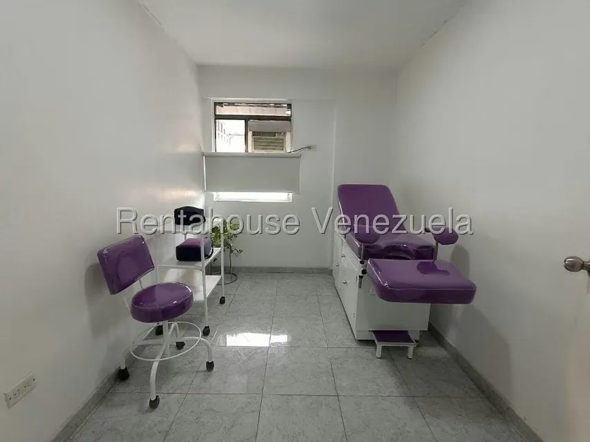 Consultorio Medico en Venta en Avenida Bolivar Norte, Carabobo - 37