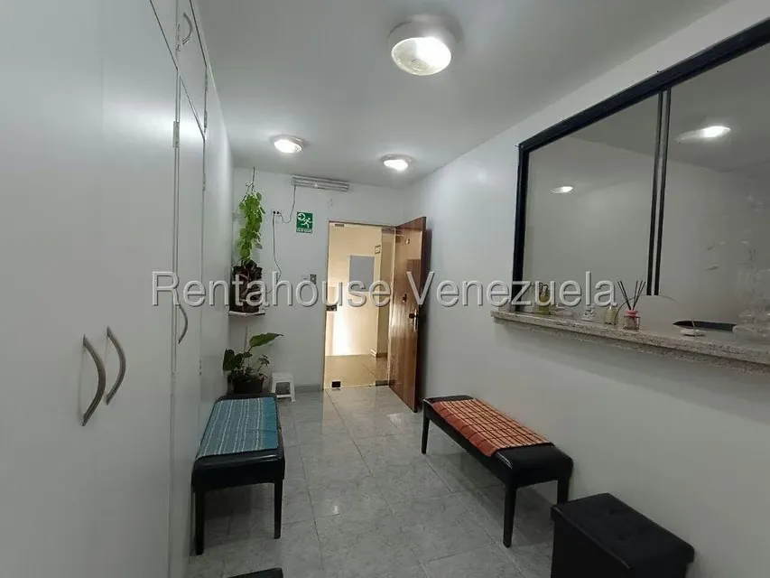 Consultorio Medico en Venta en Avenida Bolivar Norte, Carabobo - 4
