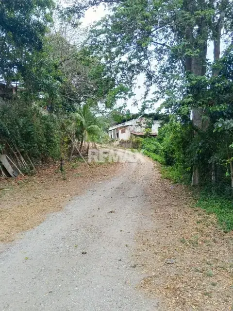Venta de terreno con Bienhechurias