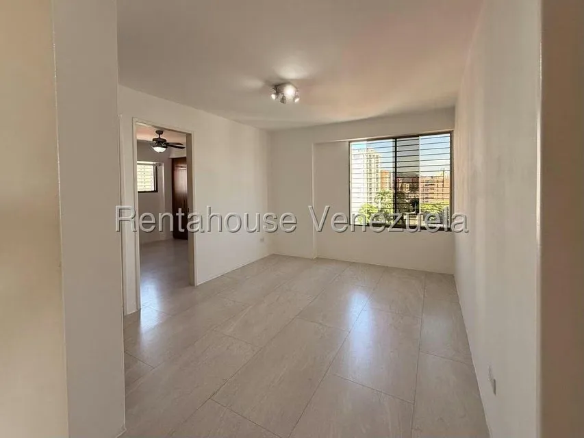 Apartamento (1 Nivel) en Venta en Del Este, Lara - 21