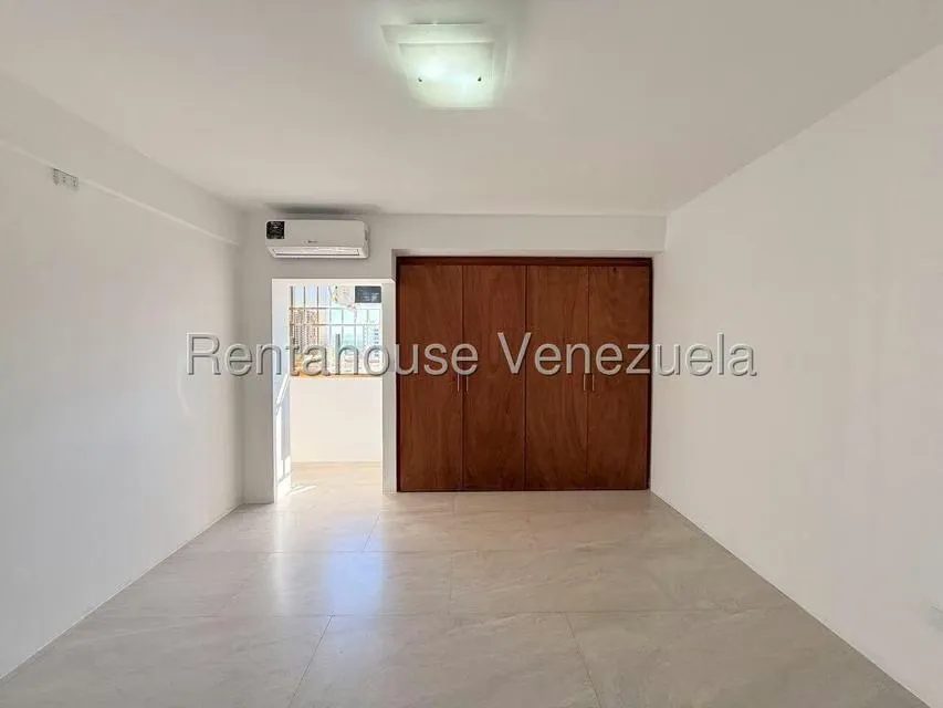 Apartamento (1 Nivel) en Venta en Del Este, Lara - 25