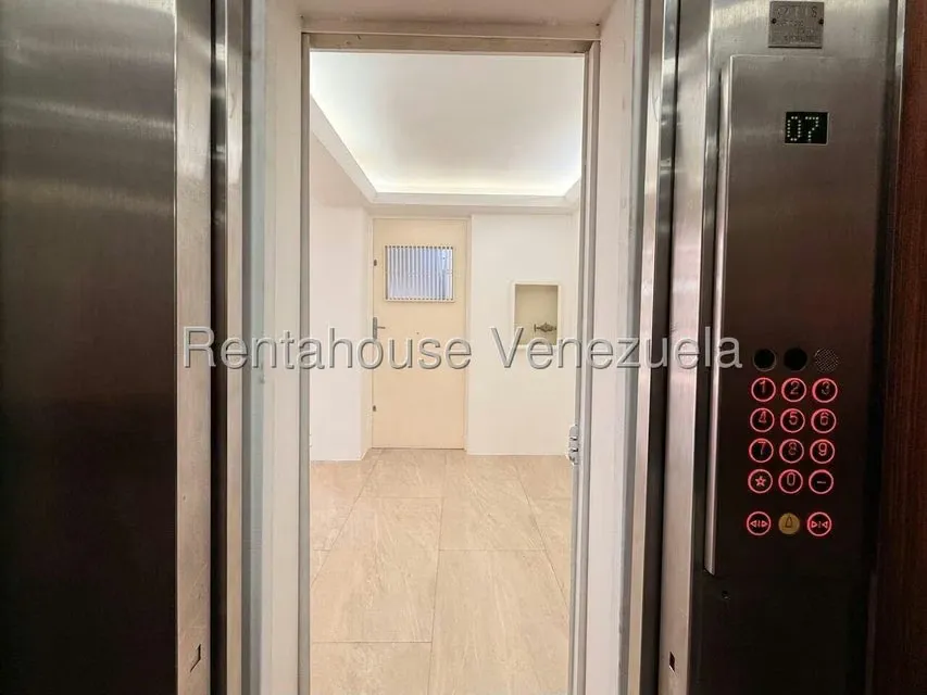 Apartamento (1 Nivel) en Venta en Del Este, Lara - 4