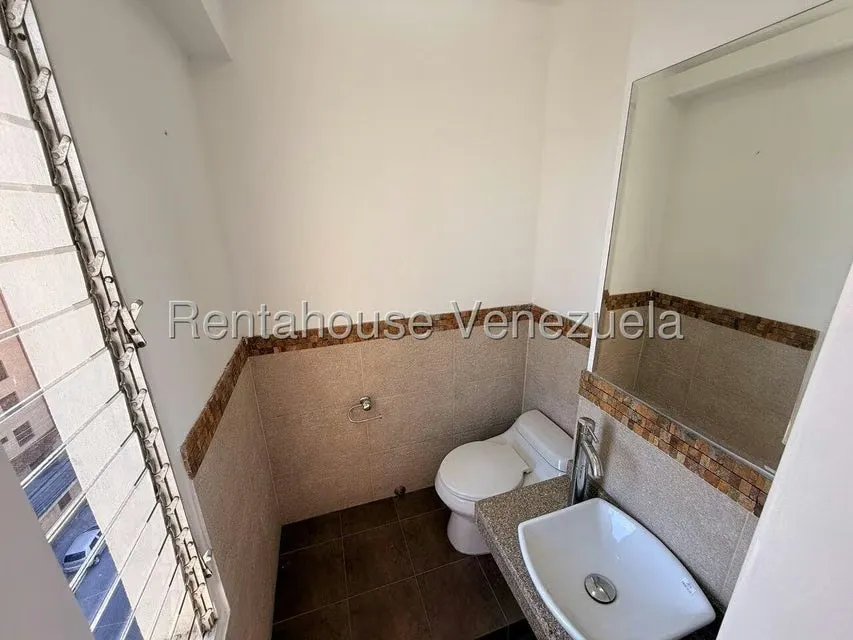 Apartamento (1 Nivel) en Venta en Del Este, Lara - 36