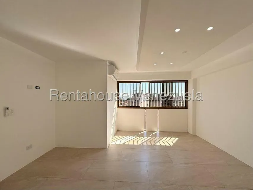 Apartamento (1 Nivel) en Venta en Del Este, Lara - 9