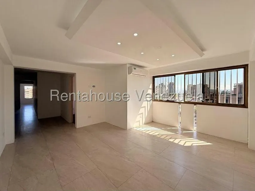 Apartamento (1 Nivel) en Venta en Del Este, Lara - 10