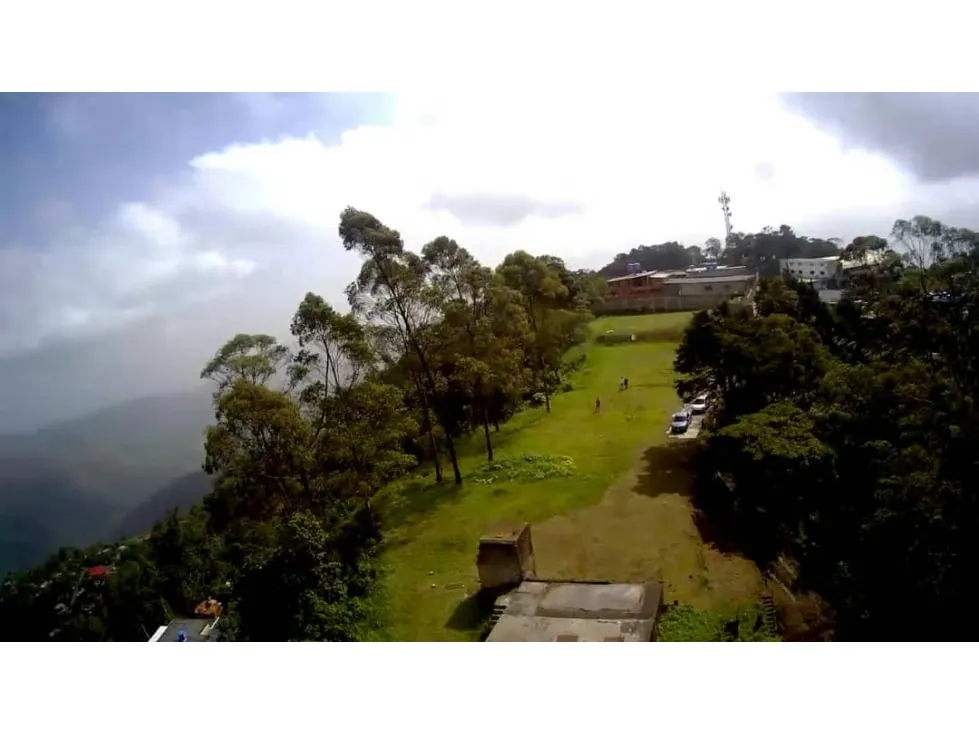 Vendo terreno 18100mts2 el Junquito 9652 - 4