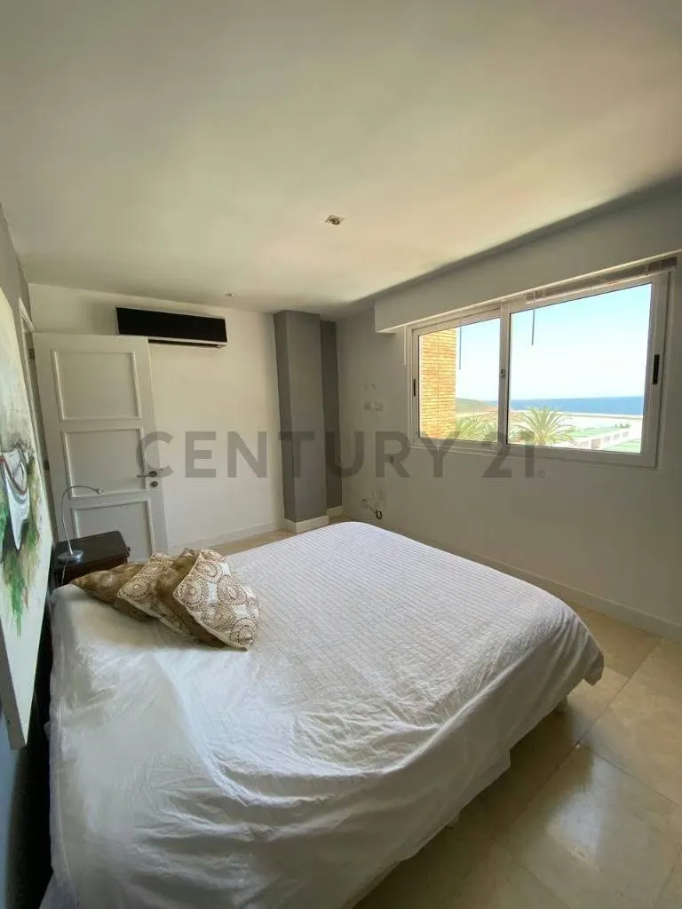 Lujoso Apartamento con amplia terraza ,fabulosa vista al mar. - 16