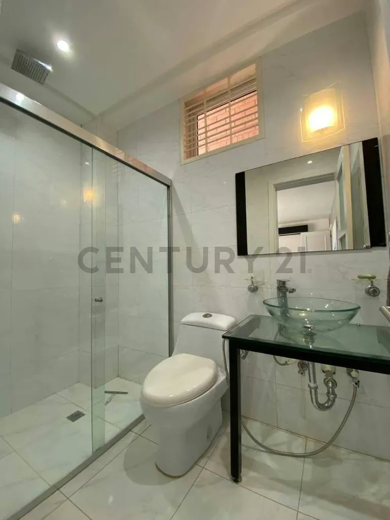 Lujoso Apartamento con amplia terraza ,fabulosa vista al mar. - 17