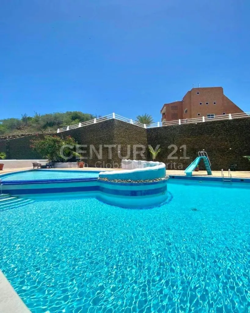 Lujoso Apartamento con amplia terraza ,fabulosa vista al mar. - 3