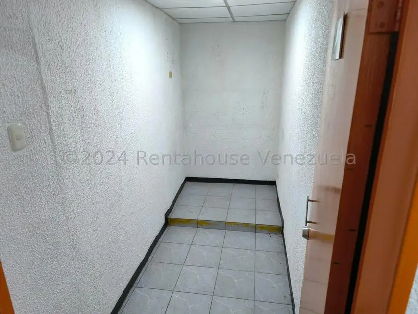 Comercial (Oficina) en Alquiler en Parroquia La Candelaria, Distrito Metropolitano - 7