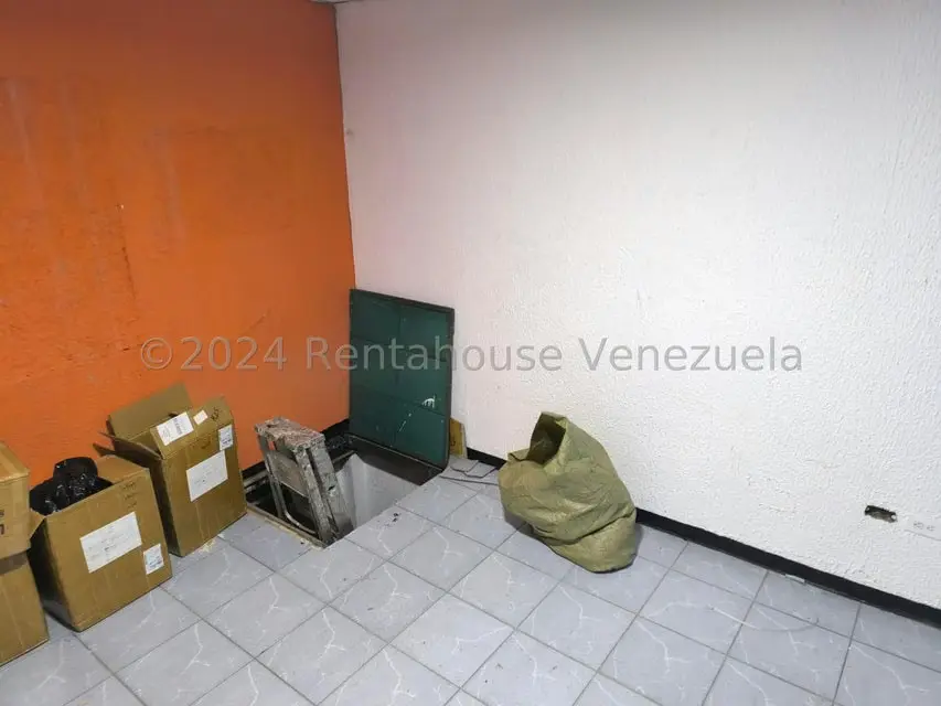 Comercial (Oficina) en Alquiler en Parroquia La Candelaria, Distrito Metropolitano - 8