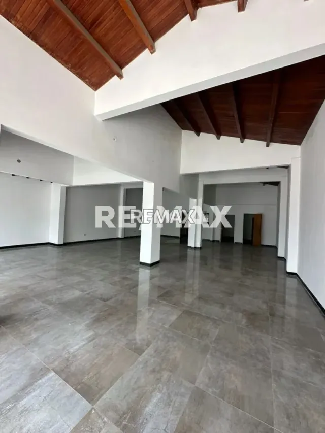 Local en Alquiler Calle 79 Dr. Quintero - 3