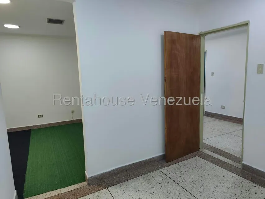 Consultorio Medico en Alquiler en Centro, Carabobo - 16